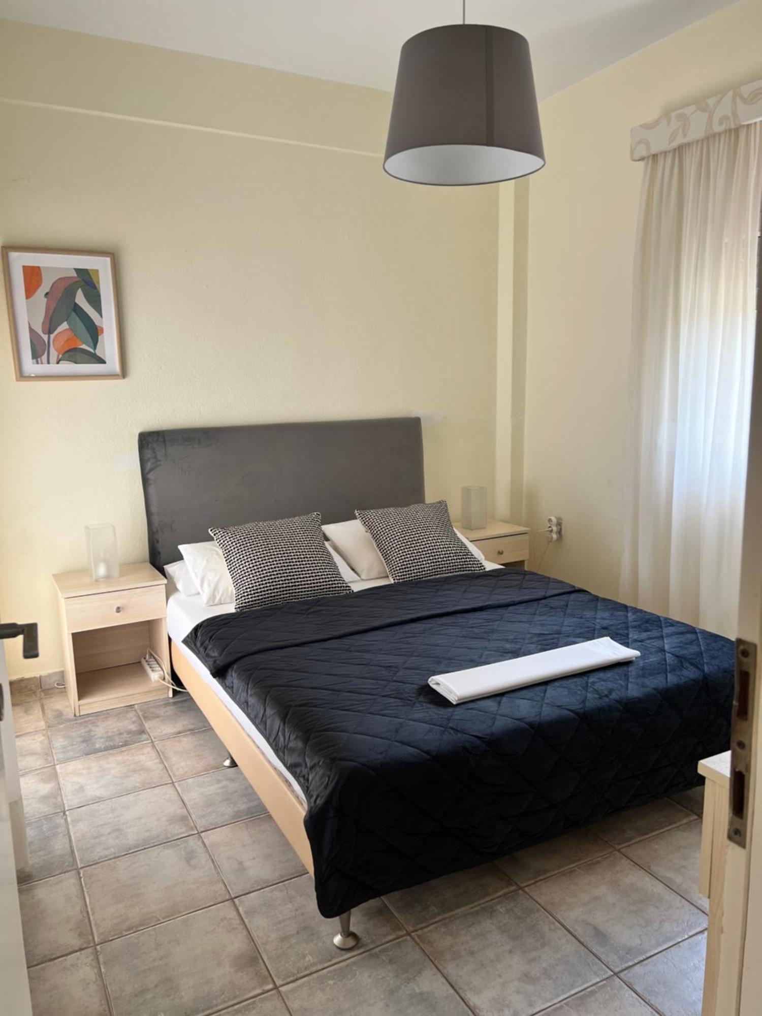 Deres Apartments Hanioti Buitenkant foto